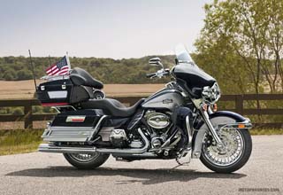 HARLEY-DAVIDSON Touring Ultra Classic Electra Glide