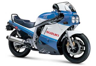 SUZUKI GSX-R 750	