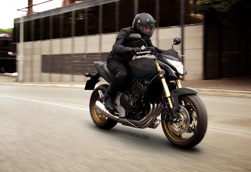 HONDA CB 600 F Hornet 2012 fiche technique