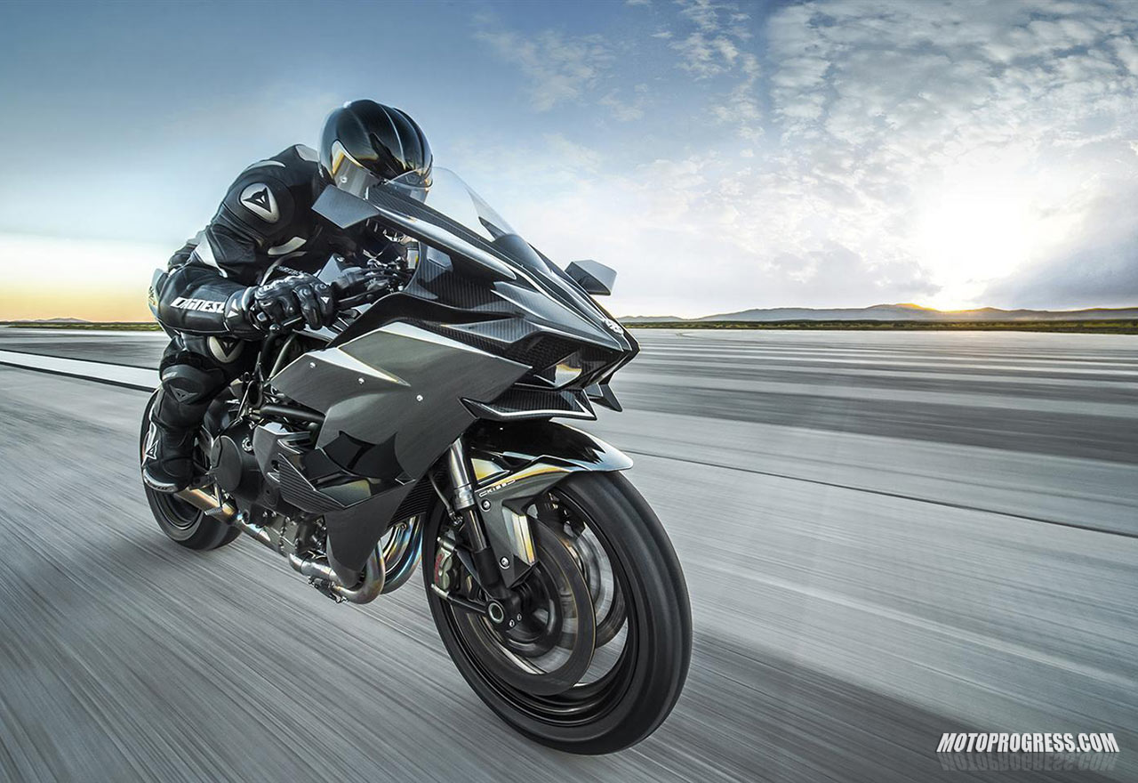 Kawasaki H2r 326 Bhp Power Run 4k KAWASAKI Ninja H2R 2017Puissance : 326 Ch à 14000 Tr/mn chPoids : kg