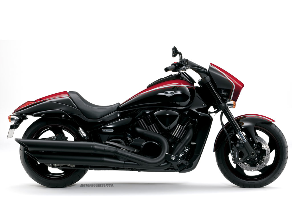 SUZUKI Intruder M 1800 R BOSS 2015 fiche technique